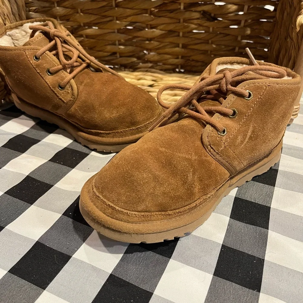 UGG Classic Tan Suede Boots - Picture 4 of 14